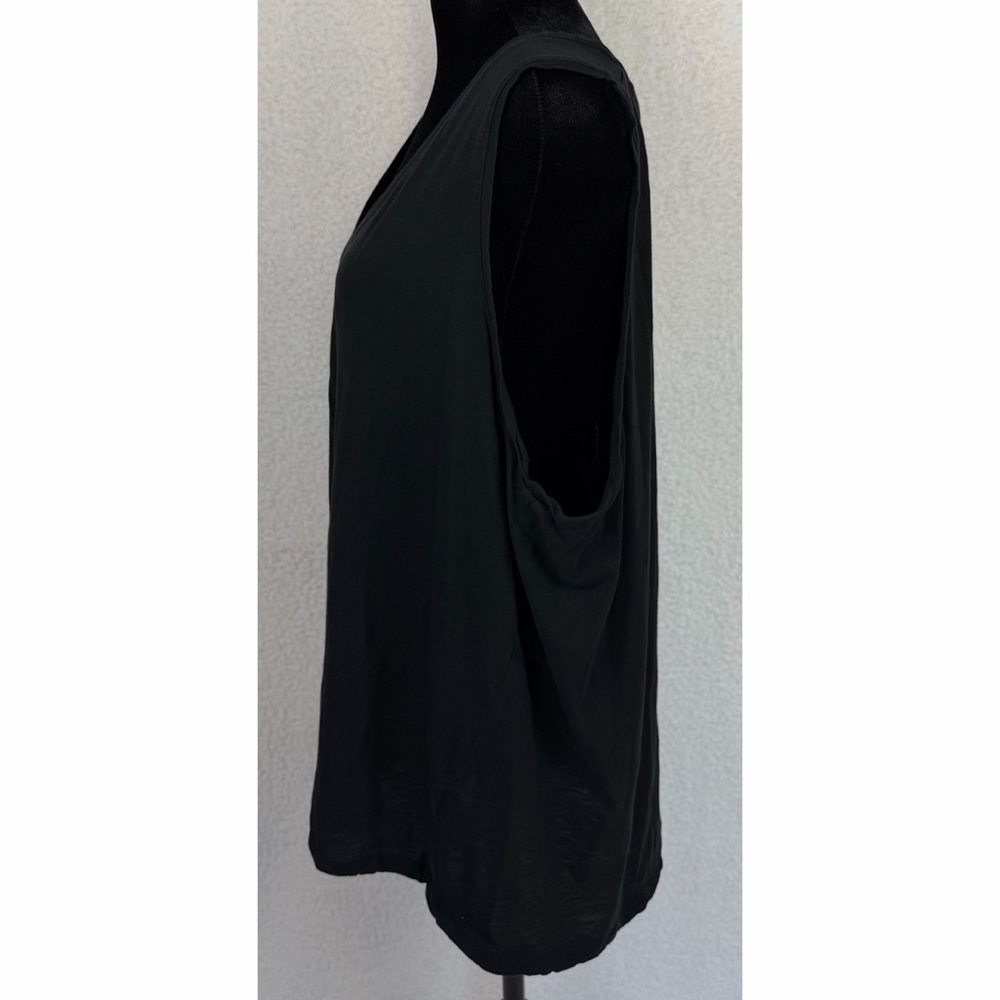 MADEWELL • Black V-Neck Sleeveless Basic Tank Top, 2X - Picture 5 of 8